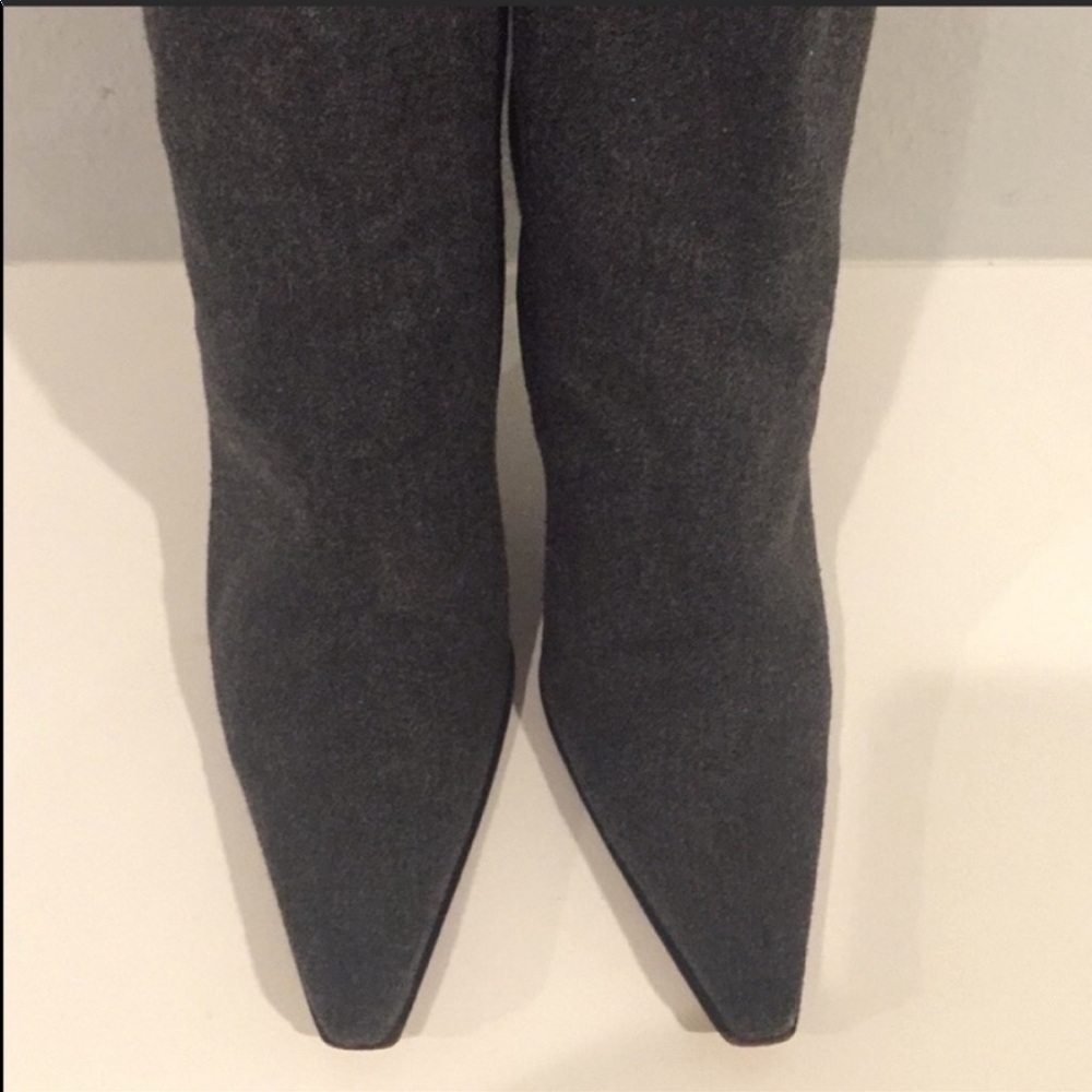 Stuart Weitzman Bootie Gray Pointed Toe Size 8 W - image 3